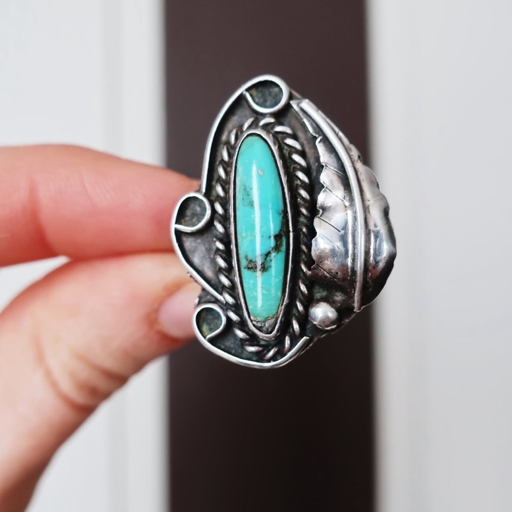 Sterling Silver Turquoise Leaf Statement Ring - size 7.5-8 Old Pawn Native